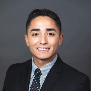 Meet your Posher, Luis